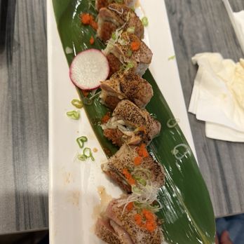 Ginzaya - Toro roll - Japanese Near Me - La Mirada, California Ginzaya - Toro roll - Japanese Near Me - La Mirada, California