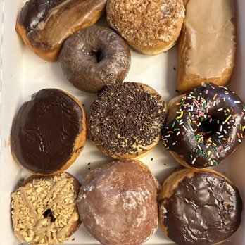 Donut Day - 1 Dozen Donuts - Donuts Near Me - Aloha, Oregon