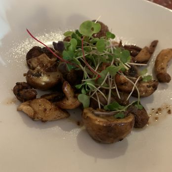 Star Noodle - Mushroom appetizer. A bit small but delicious. - Asian Fusion Near Me - Lahaina, Hawaii