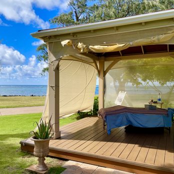 Elevate Wellness - It's a perfect day for a massage. Available for same-day services! Call to schedule 808-755-8030 - Massage Near Me - Kapaa, Hawaii