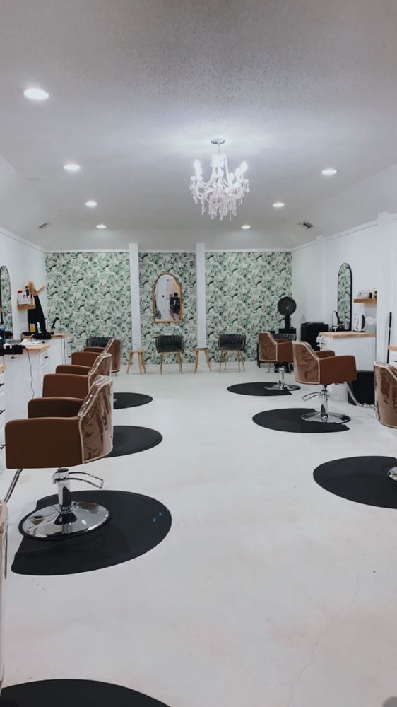 BAMA TAN SALON Updated August 2024 10 Photos 2337 University Blvd