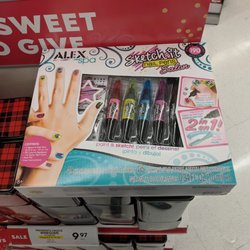 Shoppers Drug Mart - Nail art gift set