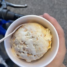 Apple Cheddar Pie Ice Cream