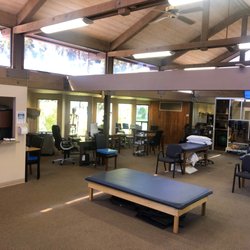 Spine & Sport Physical Therapy - Mission Hills Country Club - Building interior