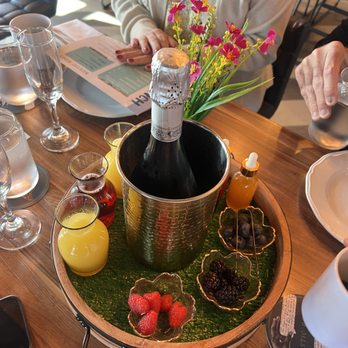 Rustic Root - New American Near Me - Solana Beach, California