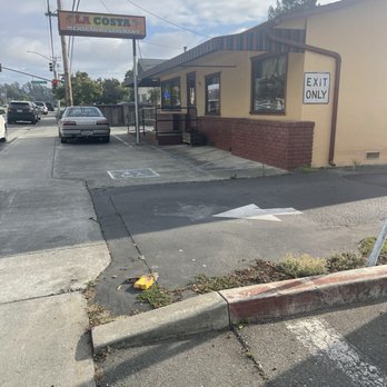 La Costa Mexican Restaurant - Mexican Near Me - Fortuna, California