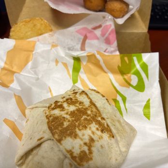 Taco Bell - Inside the box - Fast Food Near Me - Levittown, Pennsylvania Taco Bell - Inside the box - Fast Food Near Me - Levittown, Pennsylvania