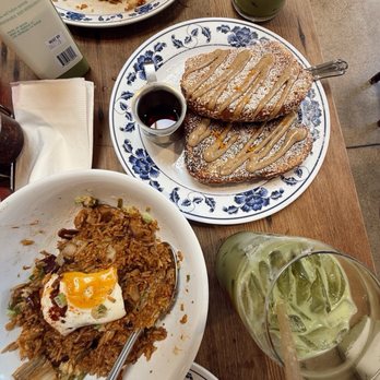 Woon - Milk tea French toast and veggie bacon and egg fried rice - Chinese Near Me - Pasadena, California Woon - Milk tea French toast and veggie bacon and egg fried rice - Chinese Near Me - Pasadena, California