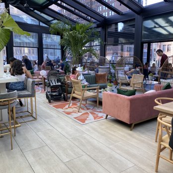 Glass Ceiling Rooftop - Lounges Near Me - New York, New York