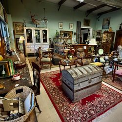 The Bee’s Knees Curated Vintage & Antiques