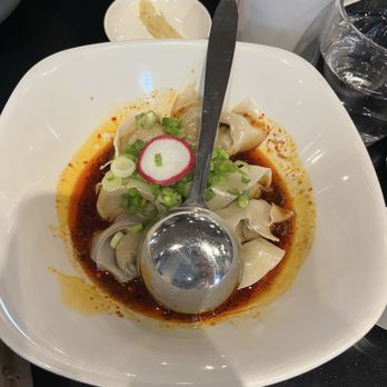 Din Tai Fung - Chicken Spicy Wontons (8 each) - Taiwanese Near Me - Seattle, Washington Din Tai Fung - Chicken Spicy Wontons (8 each) - Taiwanese Near Me - Seattle, Washington