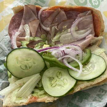 Subway - Barely any toppings(half aren't even on there) and no cheese! And wrong bread - Sandwiches Near Me - Purcellville, Virginia