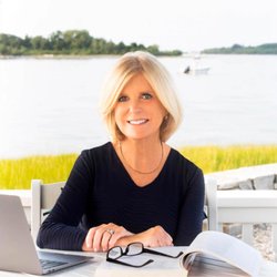 Alice Pierce, Coldwell Banker Residential Brokerage - Hingham