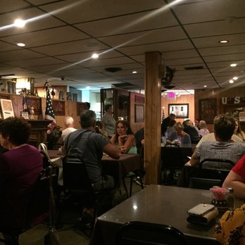 Gabatoni's Restaurant - Busy busy. Doesn't look like much , it's packed . - Pizza Near Me - Springfield, Illinois Gabatoni's Restaurant - Busy busy. Doesn't look like much , it's packed . - Pizza Near Me - Springfield, Illinois