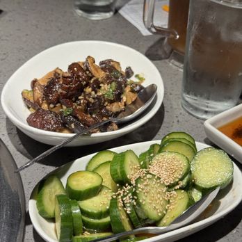 Oku-Niku Japanese BBQ - Cucumbers and Stir Fried Mushrooms // ig: @nigirigirlsforever - Japanese Near Me - Burbank, California