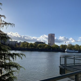 Eastbank Esplanade - Parks Near Me - Portland, Oregon Eastbank Esplanade - Parks Near Me - Portland, Oregon