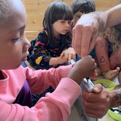 Yoga Peace School - Tinkering play
