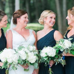 Fleurs De Vedra - White hydrangea and eucalyptus can be beautiful!