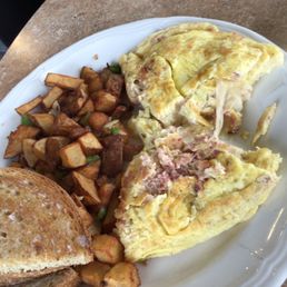 Corned Beef Omelette