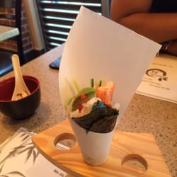 Osaka Hibachi - Cali hand roll