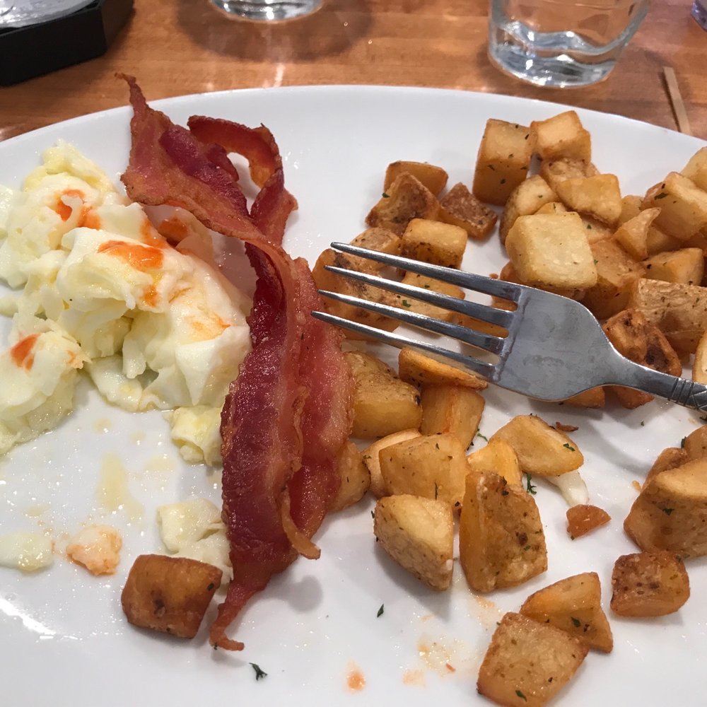 Le Peep Restaurant - The Logger - Breakfast & Brunch Near Me - Indianapolis, Indiana