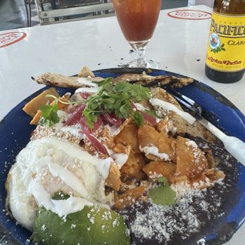 Buen Dia - Habenero chilaquiles with medium egg & lime chicken - Mexican Near Me - El Paso, Texas Buen Dia - Habenero chilaquiles with medium egg & lime chicken - Mexican Near Me - El Paso, Texas