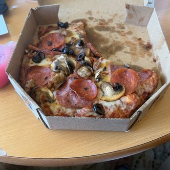 Round Table Pizza - Pizza Near Me - Angels Camp, California Round Table Pizza - Pizza Near Me - Angels Camp, California