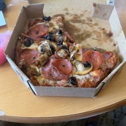 Round Table Pizza
