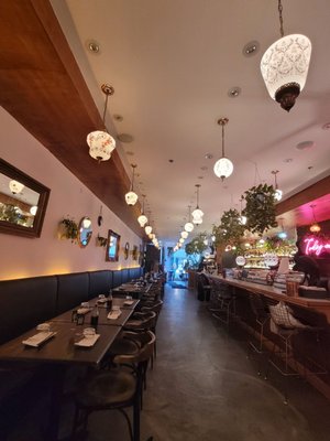 Saint Sushi Westmount by null