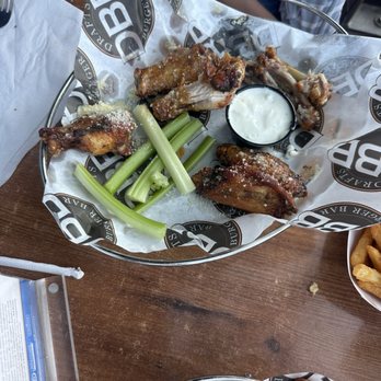 Drafts Burger Bar - Garlic parm Gourmet garlic parm Wings - American Near Me - Park City, Utah Drafts Burger Bar - Garlic parm Gourmet garlic parm Wings - American Near Me - Park City, Utah
