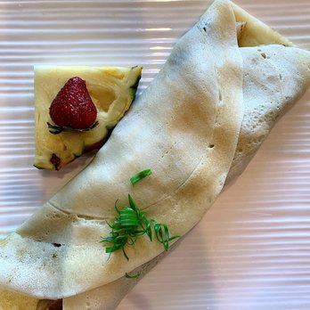 Moena Café - Chicken Crepe - Cafes Near Me - Honolulu, Hawaii