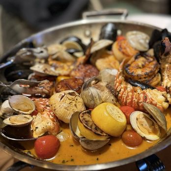 Del Mar Columbus - Open Fire Roasted Shellfish Platter - Large size $130 - Mediterranean Near Me - Columbus, Ohio Del Mar Columbus - Open Fire Roasted Shellfish Platter - Large size $130 - Mediterranean Near Me - Columbus, Ohio