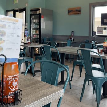 Oasis Vietnamese Cuisine - The dining room. - Vietnamese Near Me - Pacifica, California