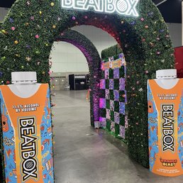 MTB Event Rentals Hedge Arches and Walls used for a Branded Activation MTB Event Rentals Hedge Arches and Walls used for a Branded Activation