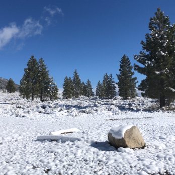 Twin Lakes - Snow covered campground - Hiking Near Me - Bridgeport, California Twin Lakes - Snow covered campground - Hiking Near Me - Bridgeport, California