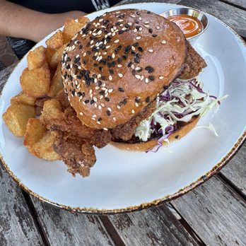 peasants FEAST - Spicy chicken sandwich - American Near Me - Solvang, California