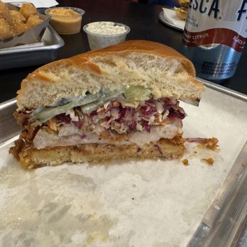 Street Eats - Dixie Chicken Sandwich deliciousness - Burgers Near Me - St. George, Utah