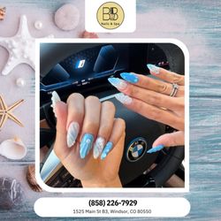 BB Nails - Blue beach theme with gel shells, waves, and drops -- a dreamy ocean escape in fall.  Treat yourself today!
