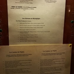 Les Popiettes - Menu at the entrance. Menus change so sample of a late summer offering.