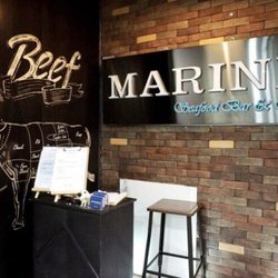 Marine Seafood Bar & More - The main entrance