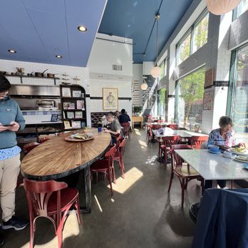 Ellie's - Inside additional seating area - Breakfast & Brunch Near Me - Providence, Rhode Island