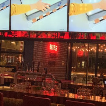 District Mx - The bar and flat screen TVs - Restaurants Near Me - San José del Cabo, BCS