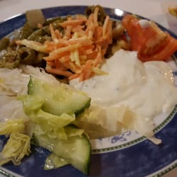Dionysos Restaurant - Salatteller vom Buffet