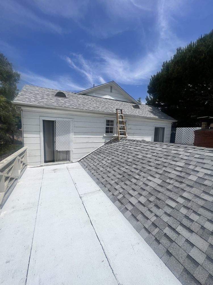 Slide of Arana Roofing