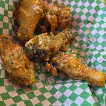Pizza mia - Lemon pepper wings - Pizza Near Me - Las Vegas, Nevada Pizza mia - Lemon pepper wings - Pizza Near Me - Las Vegas, Nevada