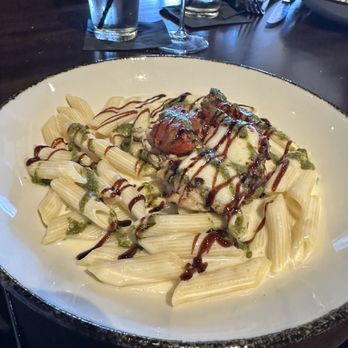 Frank G's Place - Chicken bruschetta mac and cheese - American Near Me - Beaver, Pennsylvania