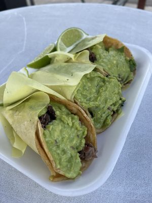 Tata’s Tacos y Tortas by null