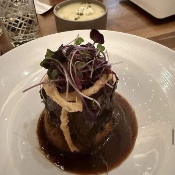 Gordon Ramsay Hell’s Kitchen - Short Rib - Bars Near Me - Mashantucket, Connecticut