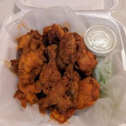 Amico’s Pizza - Wings