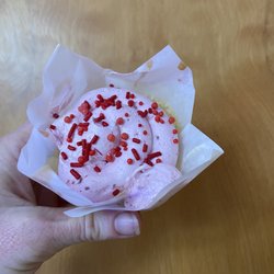 Ovenbird Bakery - Cupcake
